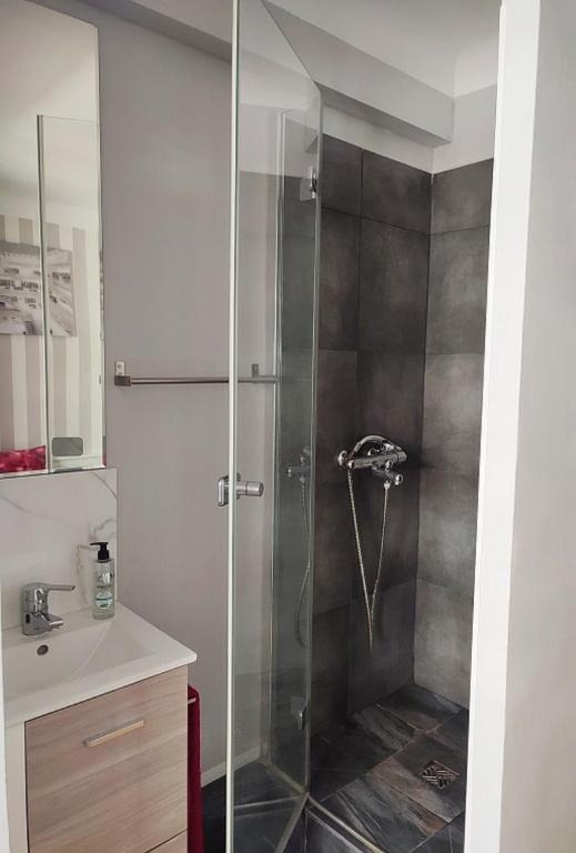 Zdjęcie z galerii obiektu Flat Cannes 5min from the beach and the Croisette w Cannes
