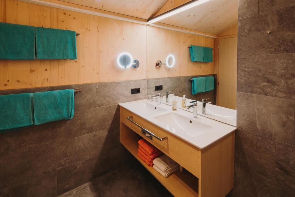 Fotografia z galérie ubytovania Alpin - Studios & Suites v destinácii Warth am Arlberg