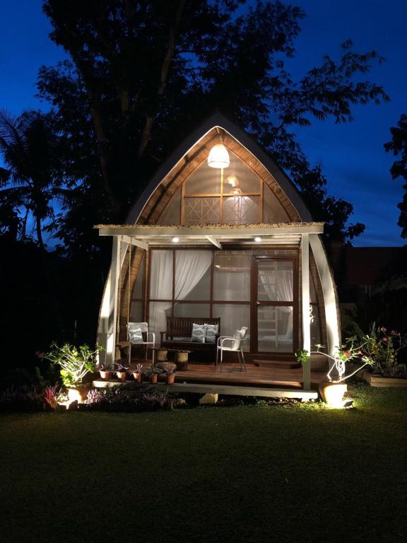 The Cabins at LVF - Family Room With Terrace
