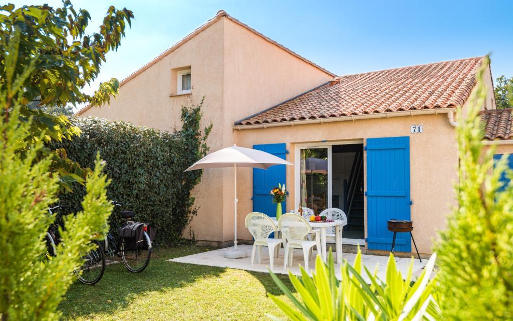Lagrange Vacances Le Clos des Chênes - Maisonette (4 Adults)