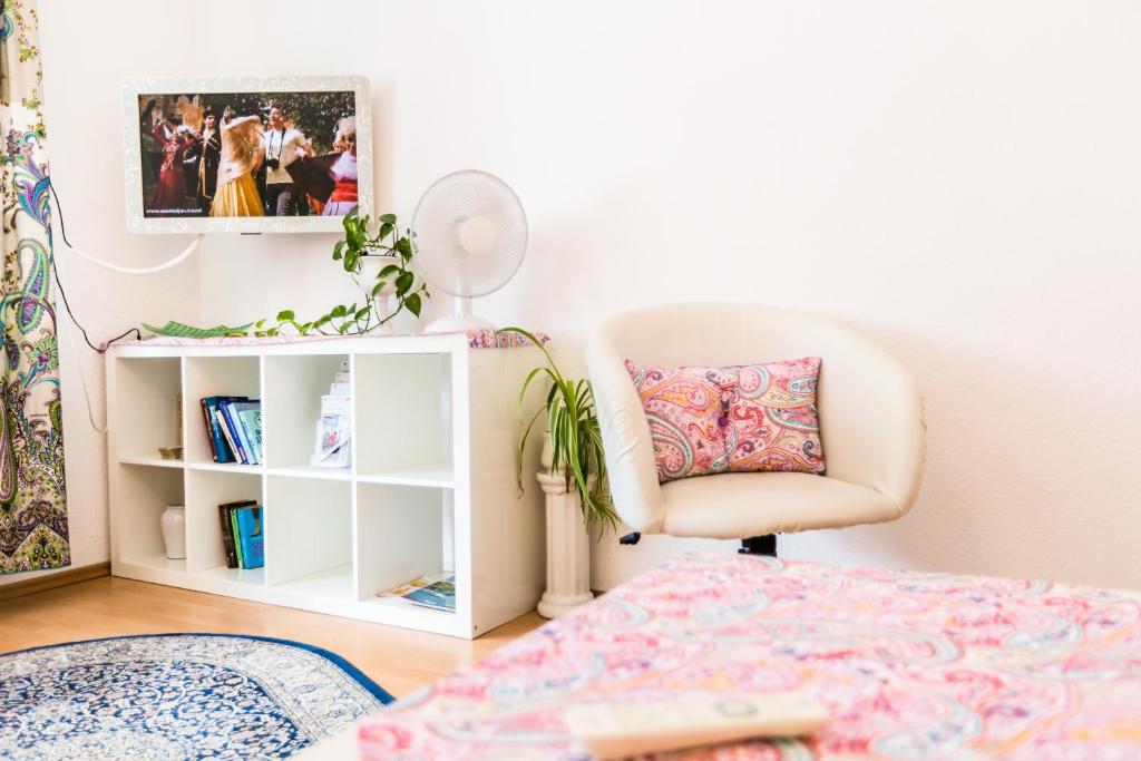 Postel nebo postele na pokoji v ubytování Altstadt-Süd - CGN Apartments