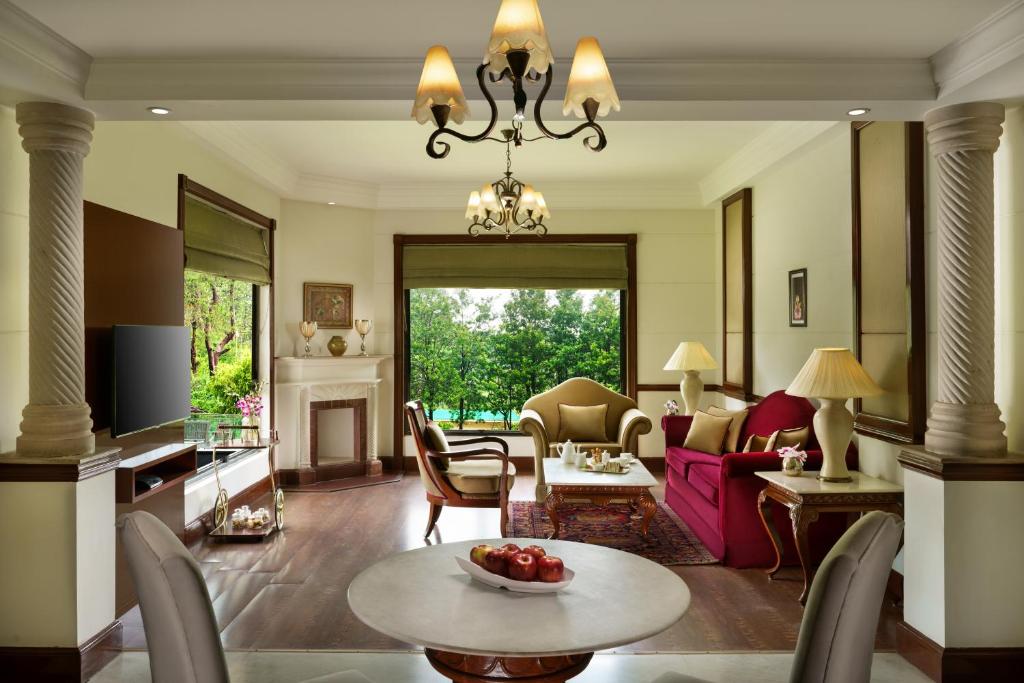 Country Resort By AHRPL, Katra