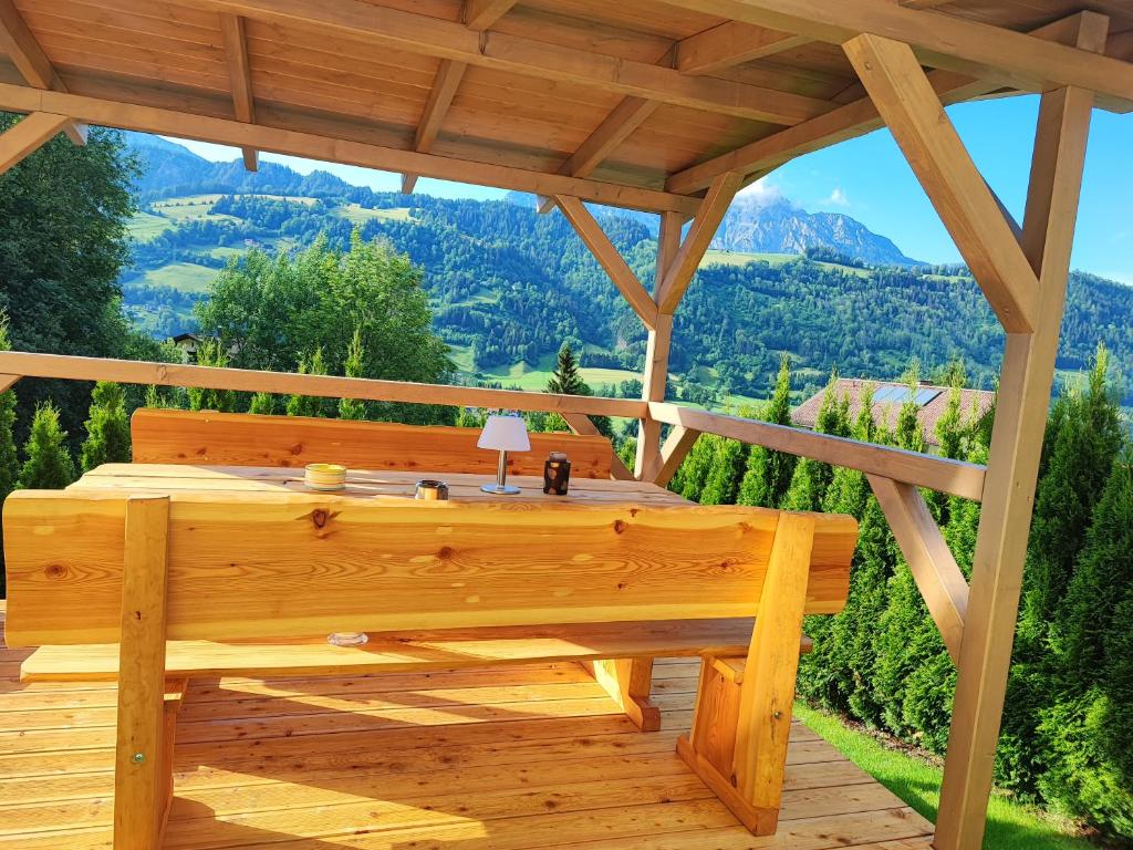 Nespecifikovaný výhled na hory nebo výhled na hory při pohledu z apartmánu