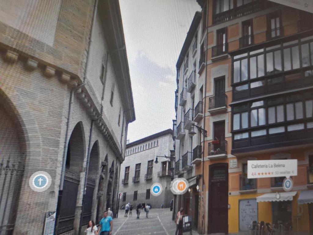 Habitación Centro Acceso independiente, Pamplona – Precios ...
