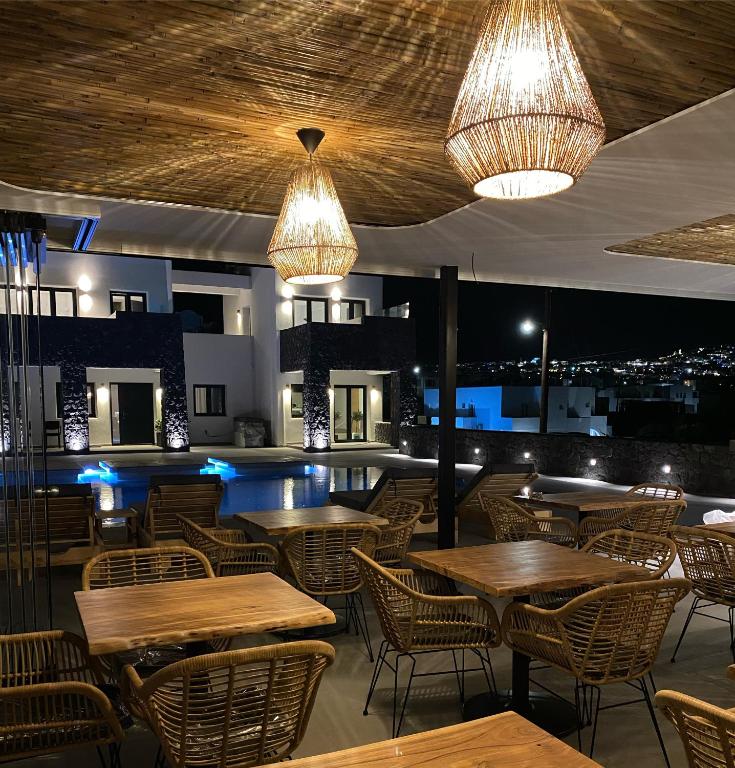 Bazén v ubytování Onyx Hotel & Suites nebo v jeho okolí