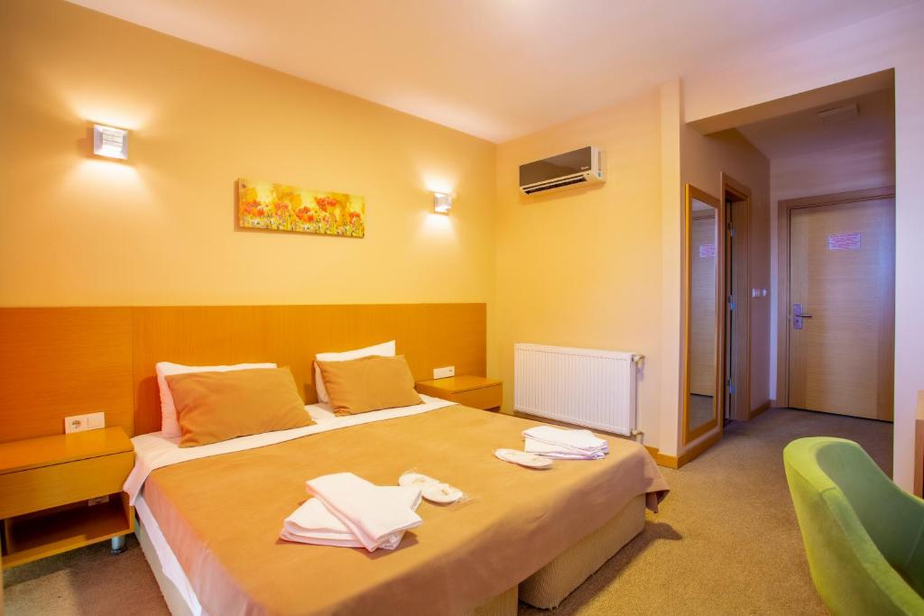 Zeytin Bahcesi Hotel - 带有湖景和游泳池的双人间