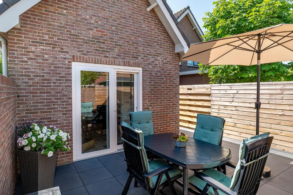 Patio nebo venkovní prostory v ubytování Vakantiehuis '2bijZee' dicht bij Domburg en strand