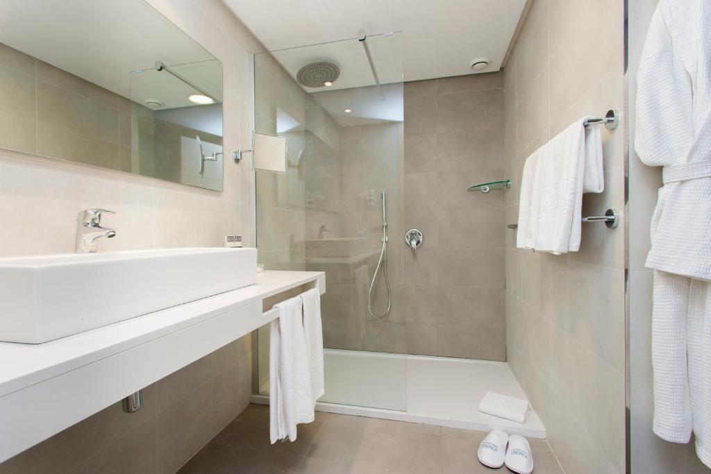 Insotel Cala Mandia Resort - 