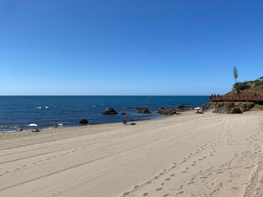 Independent Villa BEACH HOUSE EL BOSQUE, La Cala de Mijas ...