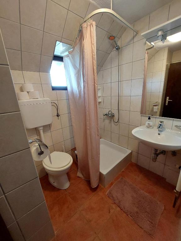 Fotografia z galérie ubytovania Apartments & rooms Velebit v destinácii Lovinac