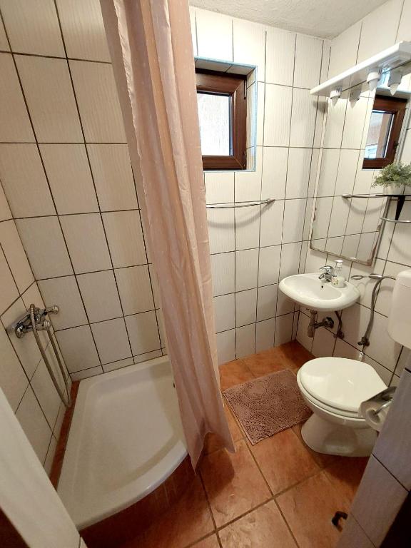 Fotografia z galérie ubytovania Apartments & rooms Velebit v destinácii Lovinac
