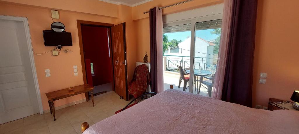 Posteľ alebo postele v izbe v ubytovaní Anastacias Apartment