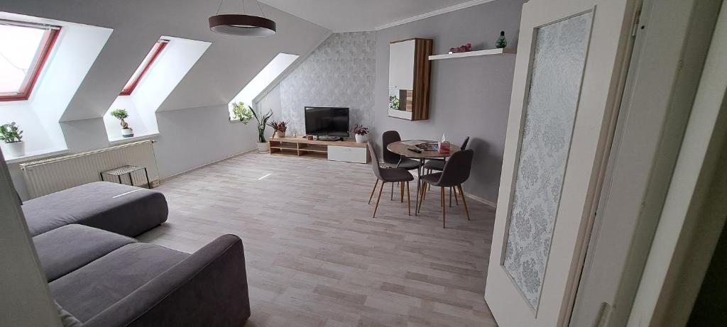 Siófoki Apartman - Housity