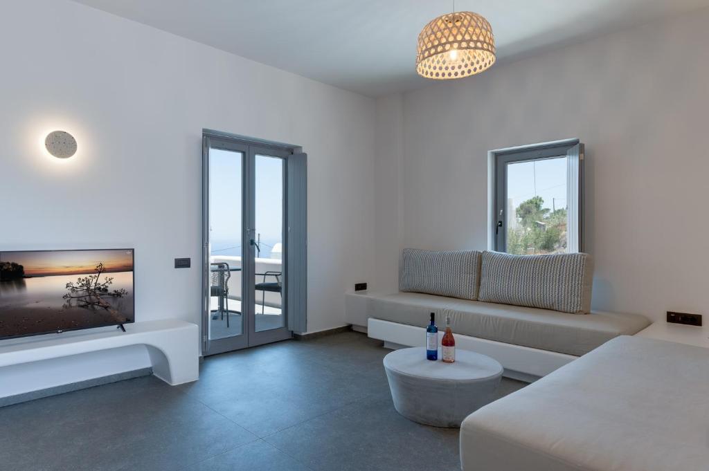 Elements Cozy Suites Pyrgos - 17