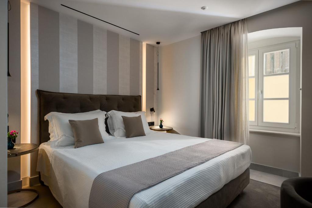 New York Luxury Suites - 8