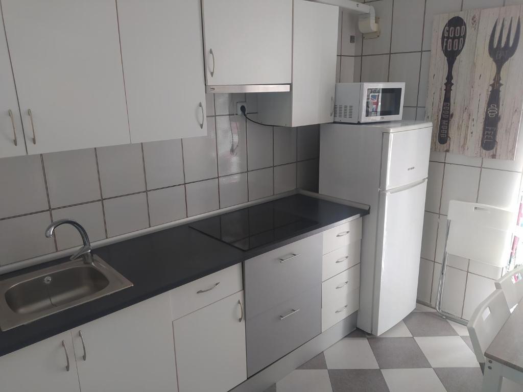 Kuchyň nebo kuchyňský kout v ubytování Hospederia Islasol