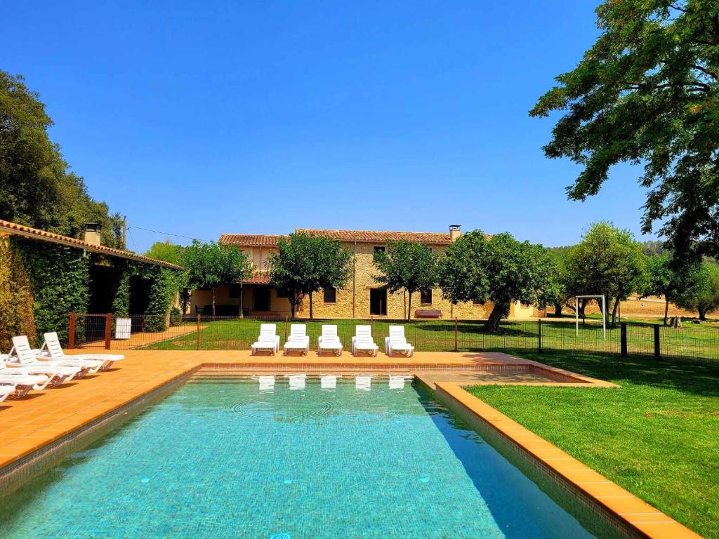 Fotografie z fotogalerie ubytování Masía restaurada con piscina privada28 pax v destinaci Girona