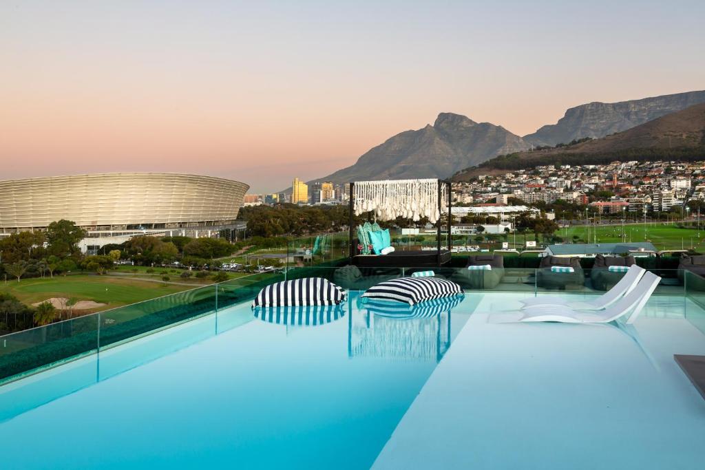 Gallery image of O' Two Hotel in Cape Town