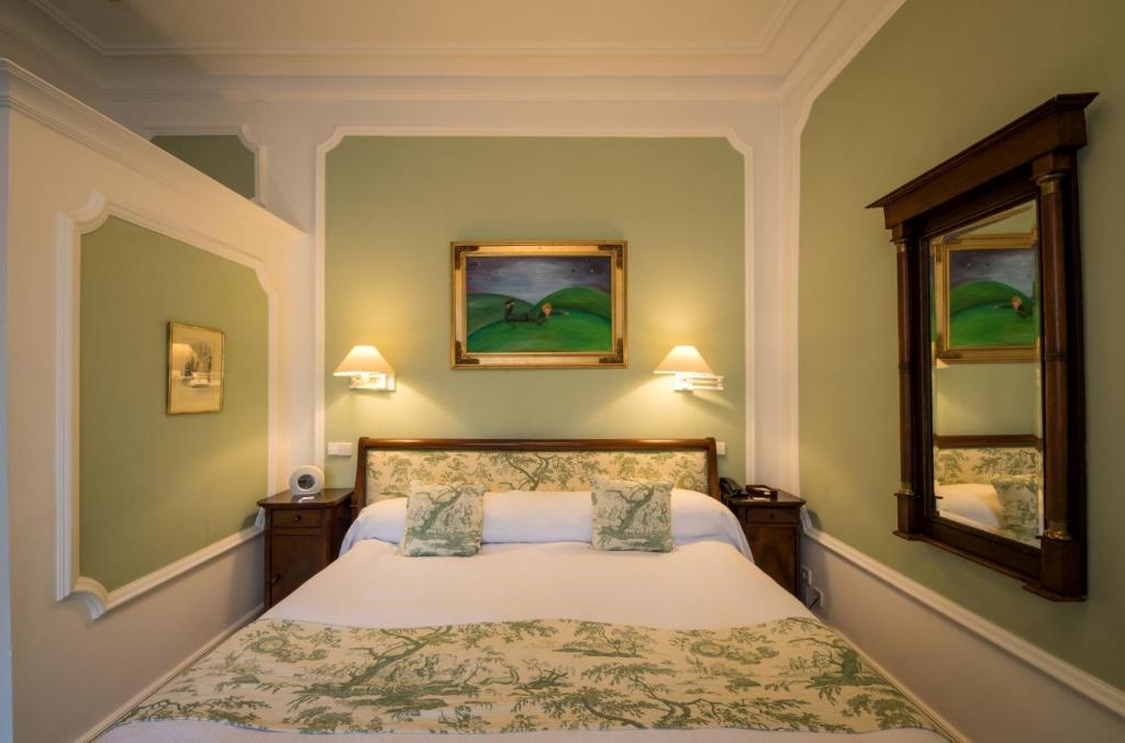 Postel nebo postele na pokoji v ubytování Hotel Der Kleine Prinz
