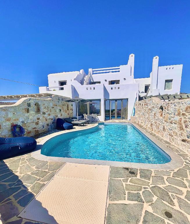 VillaNaxosGR - More than a Naxian beach house - Two-Bedroom Villa