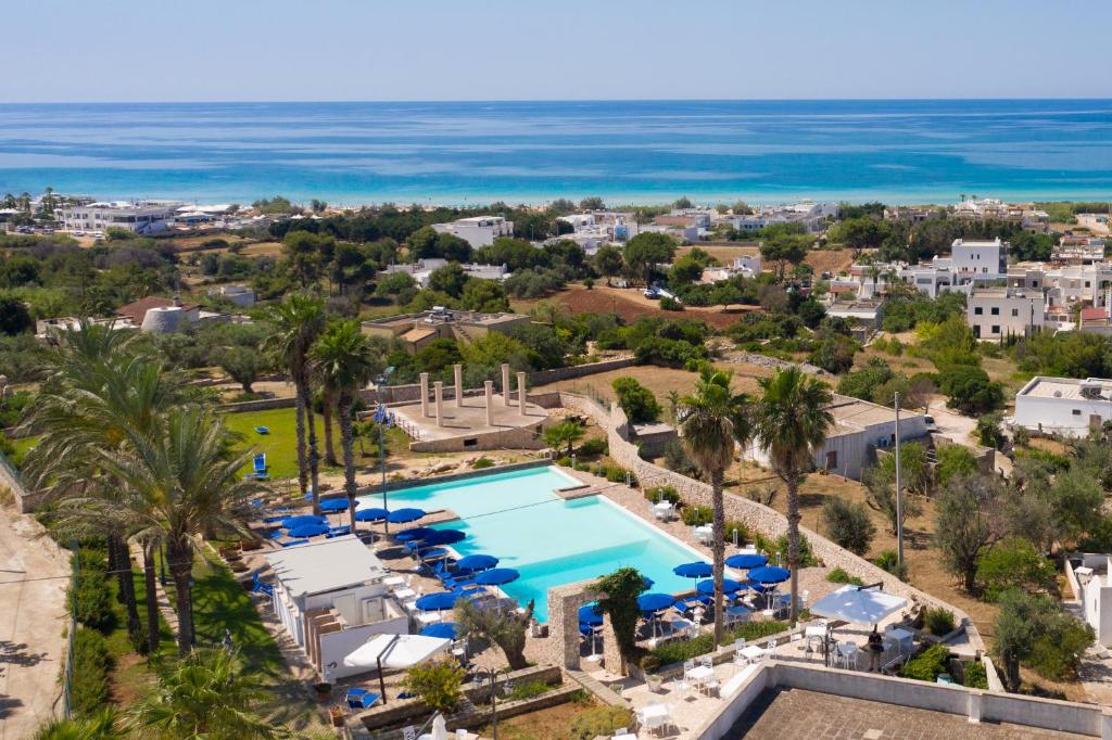 Bazén v ubytování Picchio Hotel Pescoluse nebo v jeho okolí