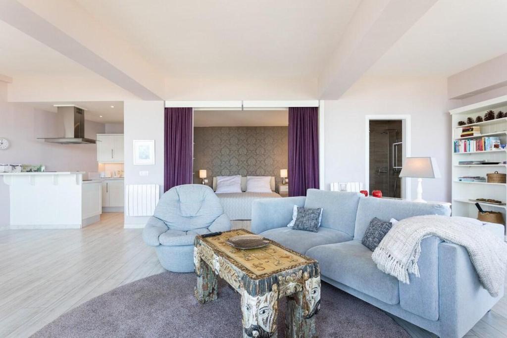 Kuchyň nebo kuchyňský kout v ubytování Prime Homes Playa Jardín Studio