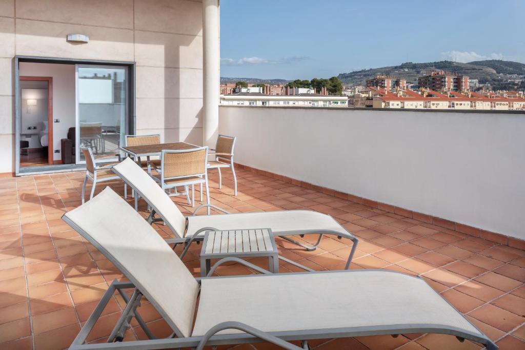 B&B HOTEL Granada Estación - Resim 12