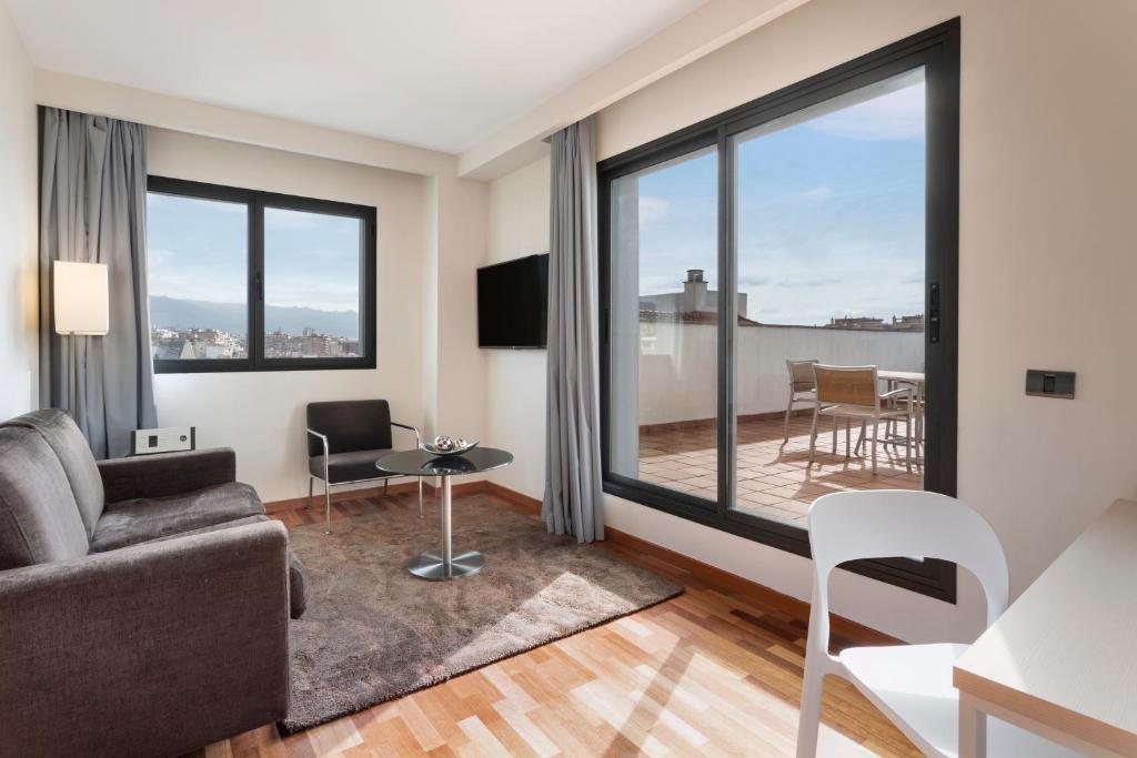 B&B HOTEL Granada Estación - Resim 5