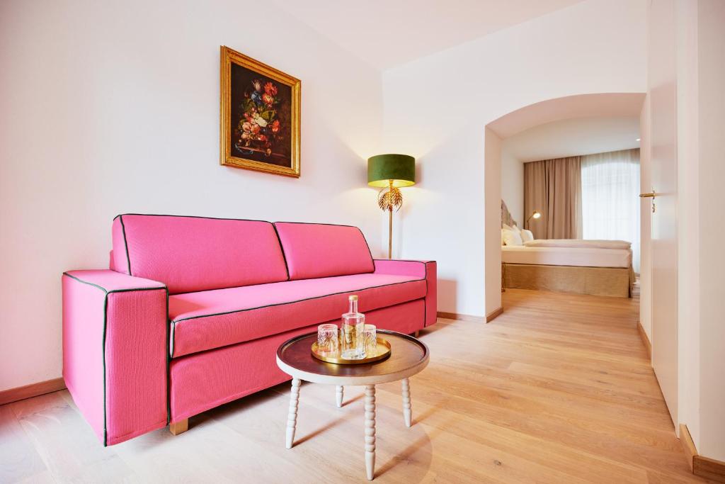 Posezení v ubytování Boutiquehotel Zum Goldenen Hirschen
