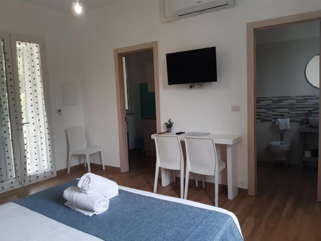 Molto Benissimo - 19