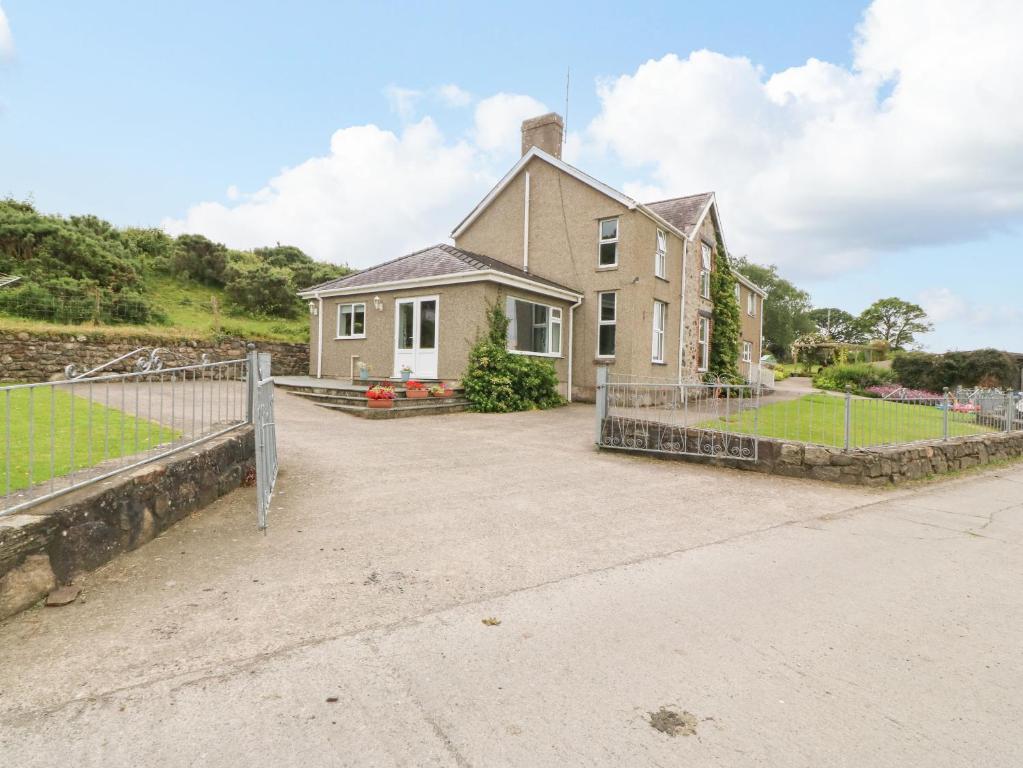 Dinas Farmhouse Annex, Caernarfon (updated prices 2024)