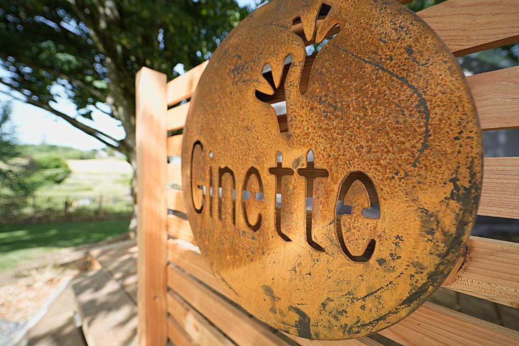 Certifikát, hodnocení, plakát nebo jiný dokument vystavený v ubytování Bulles Odette & Ginette et Tiny House Suzette "Au guet Marais" Etape Insolite