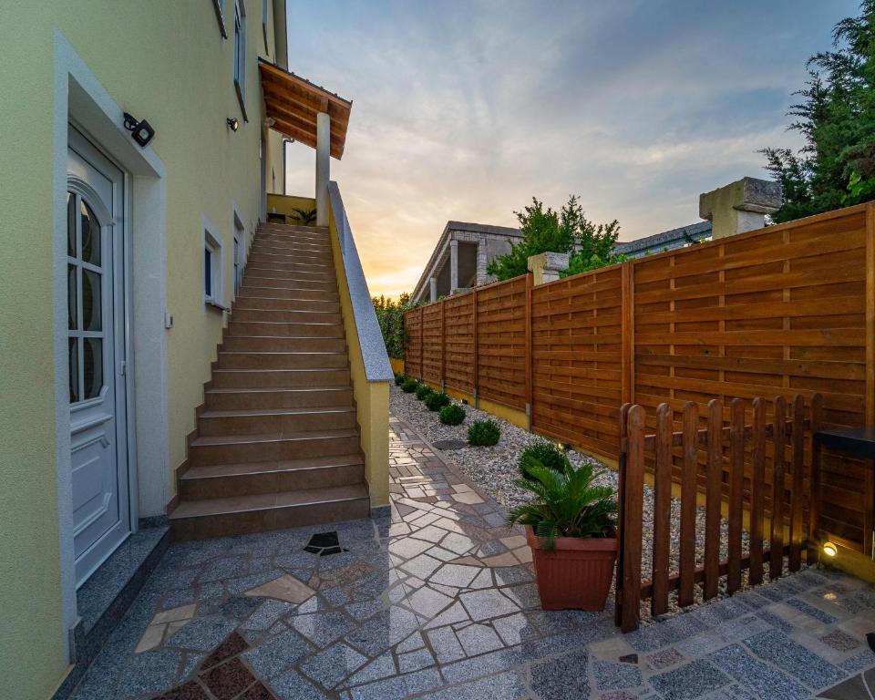 Budova, kde se apartmán nachází