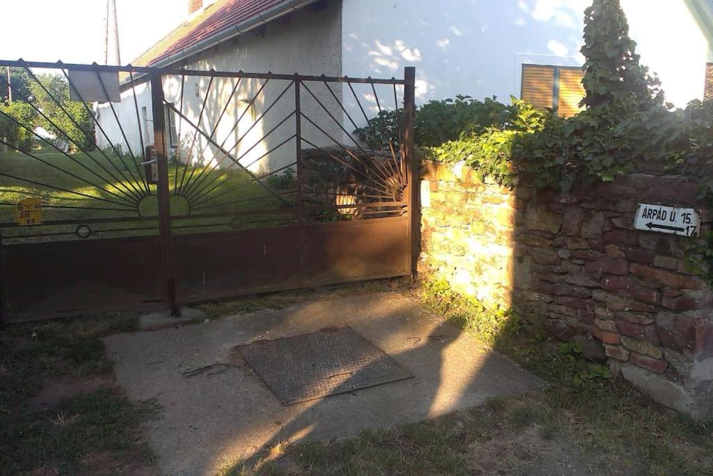 Ogród w obiekcie Beautiful accommodation with garden