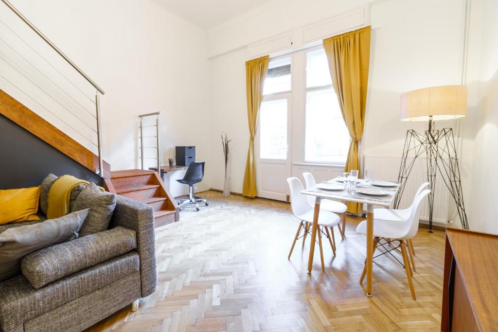 Posedenie v ubytovaní Central Loft-style flat next to Danube