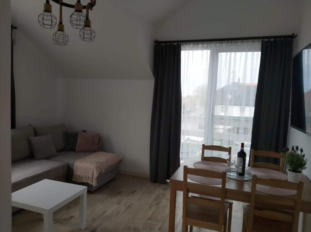 Posedenie v ubytovaní Nowe apartamenty Kuźnica Hel