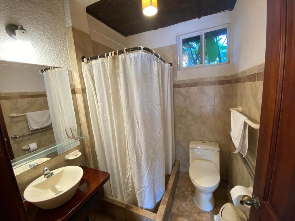 Koupelna v ubytování Hotel Puerto Gaviota