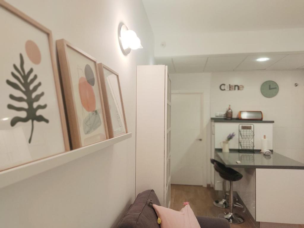 Zdjęcie z galerii obiektu Apartamento con encanto y parking Trinidad 21 w Maladze