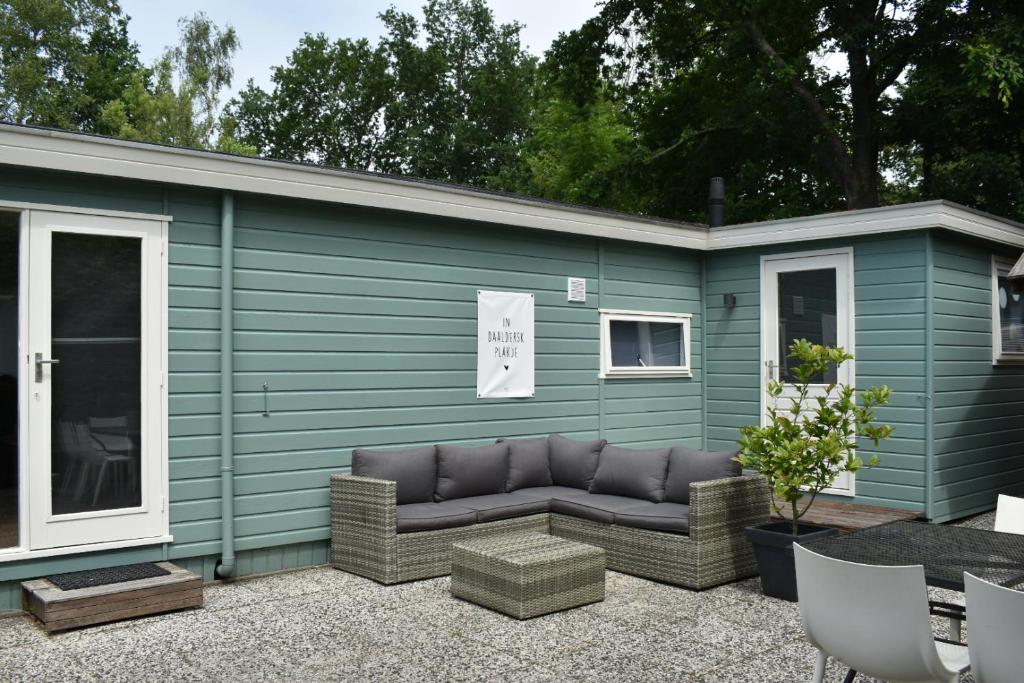 Luxe gezellig chalet aan het water Friesland., Suameer – Aktualisierte