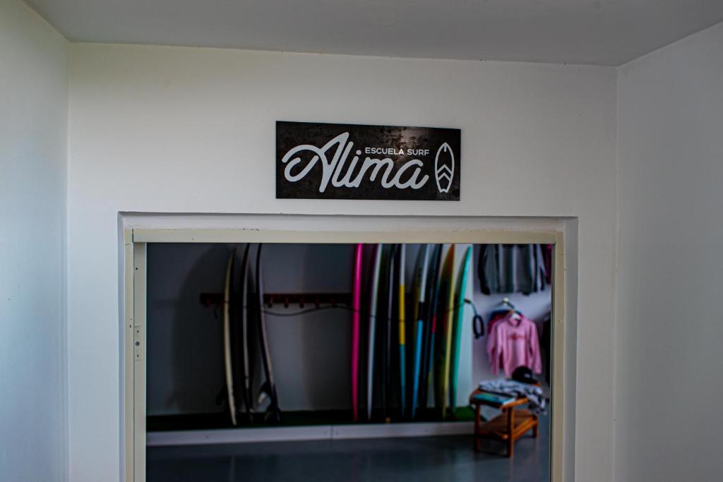 Certifikát, hodnocení, plakát nebo jiný dokument vystavený v ubytování Alima Surf & Hotel