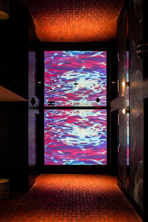 QT Newcastle - Resim 20