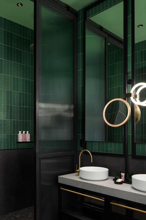 QT Newcastle - Resim 25