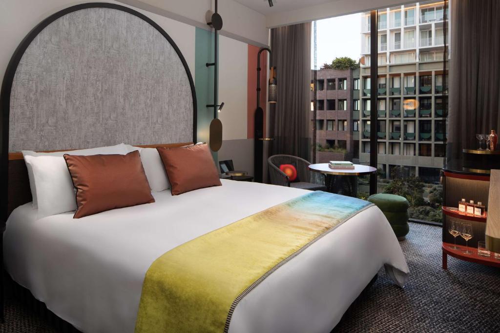 QT Newcastle - Resim 29