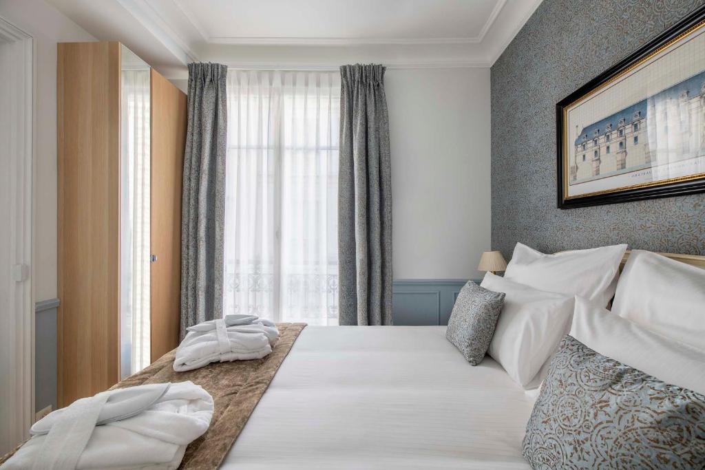 LE BEAU MARAIS - Luxury Apartments, AIR COND, LIFT photo