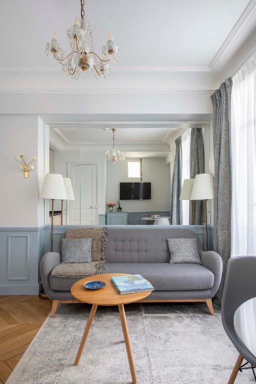 LE BEAU MARAIS - Luxury Apartments, AIR COND, LIFT photo