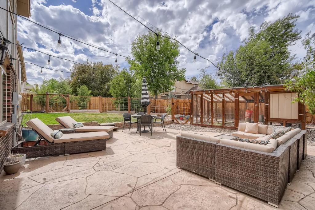 6311 W 72nd Dr – Photos 1