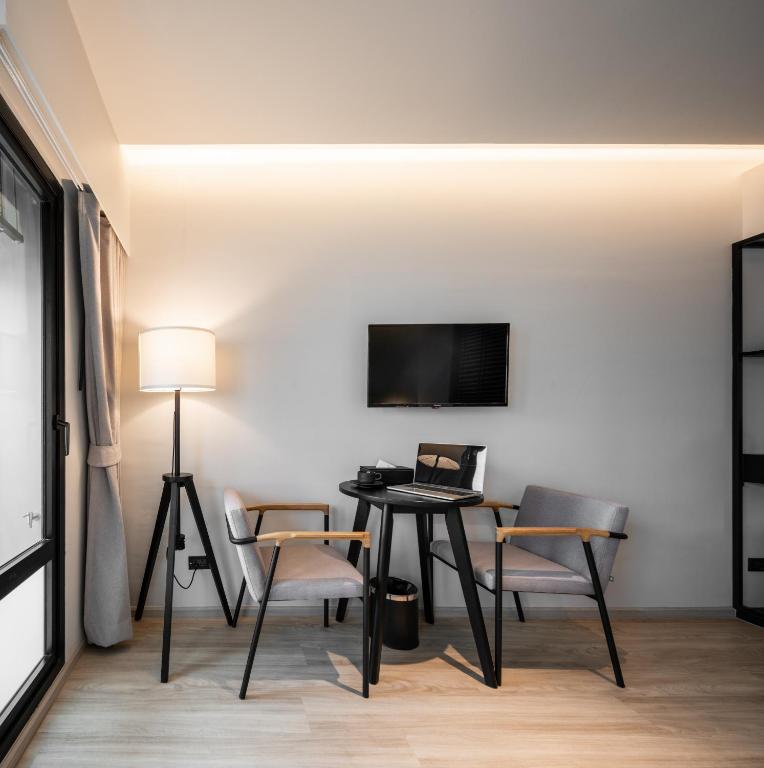 Mii Hotel Srinakarin - テラス付きのスタジオ