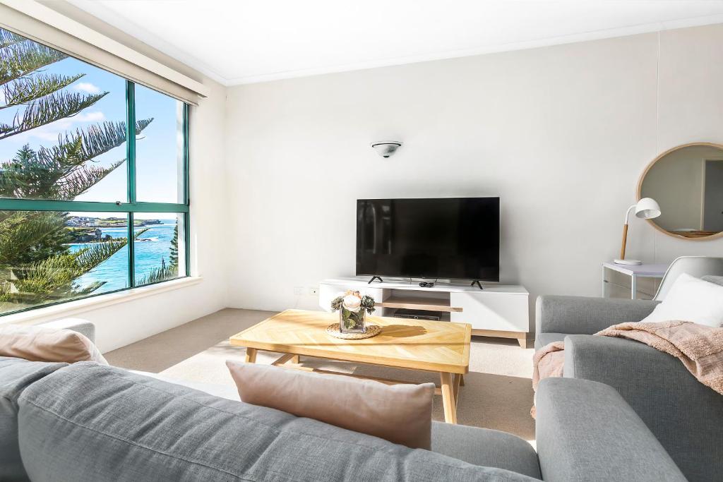 AeA The Coogee View - Three-Bedroom Apartment With Ocean View