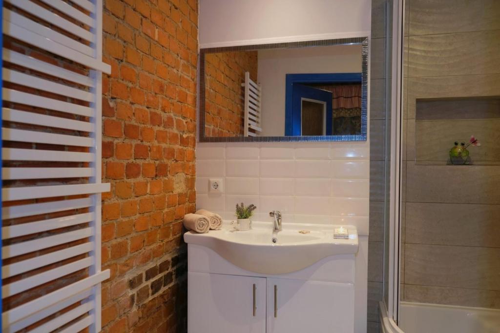 Siedlisko Egniu Agroturystyka nad jeziorem Pojezierze Drawskie - Habitación Cuádruple Con Baño Privado