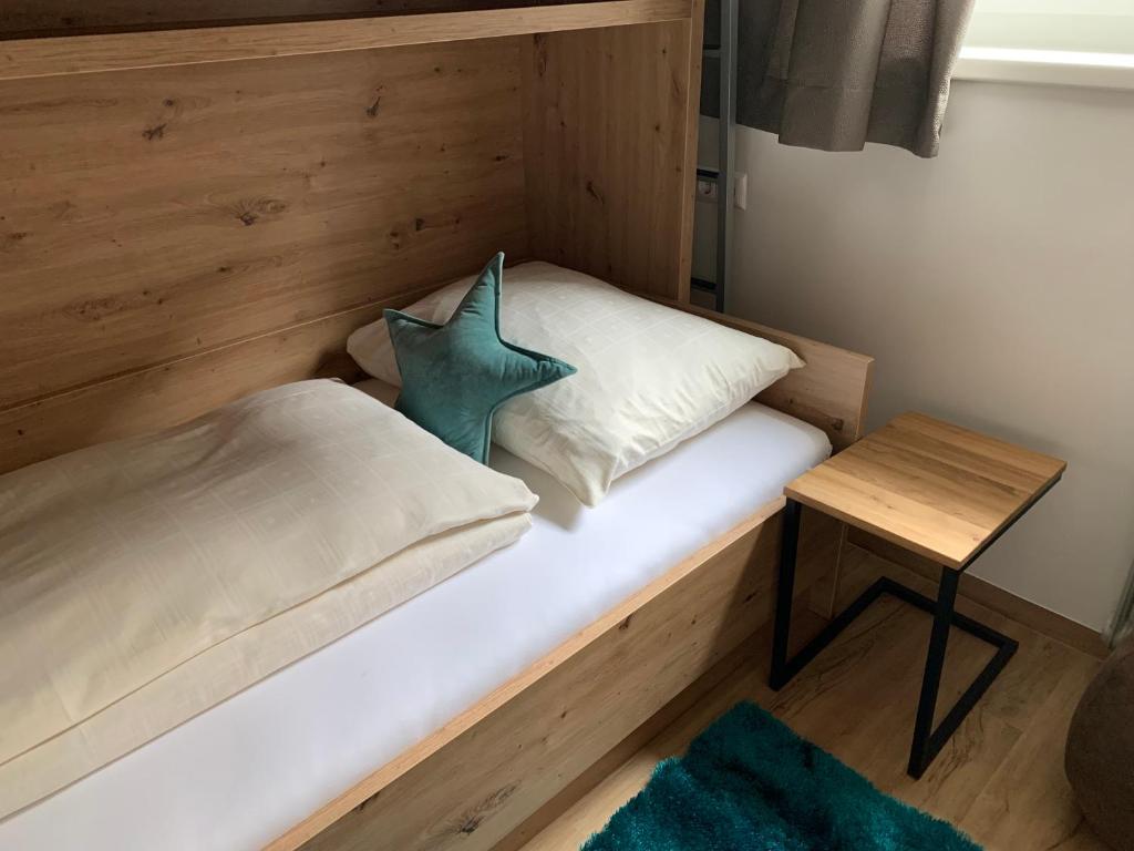 Posteľ alebo postele v izbe v ubytovaní Lieblingsplatzl - Das Apartmenthaus